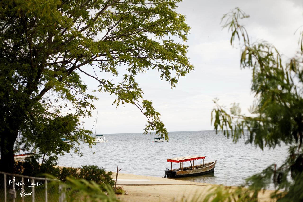 Tranquilo Resorts Cape Maclear Exterior photo